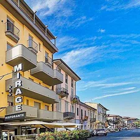 Hotel Mirage 3*